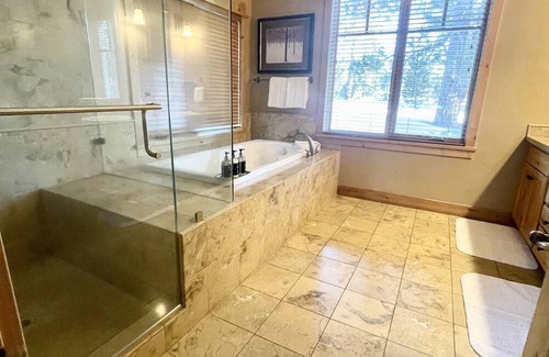 Truckee Kabine | Luxe Cabin with 5 Star Amenities!!