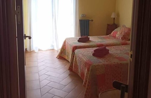 Alia Skihütte | Homerez - Chalet for 10 ppl. with swimming-pool and terrace at Pantano de Cijara