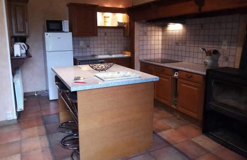 Nadillac Haus | Homerez - House for 6 ppl. with swimming-pool, garden and terrace at Nadillac