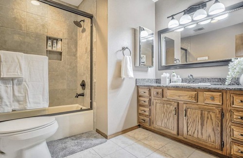Park Vista Haus | 5BR House with Hot Tub, Peak Views in Colorado Springs