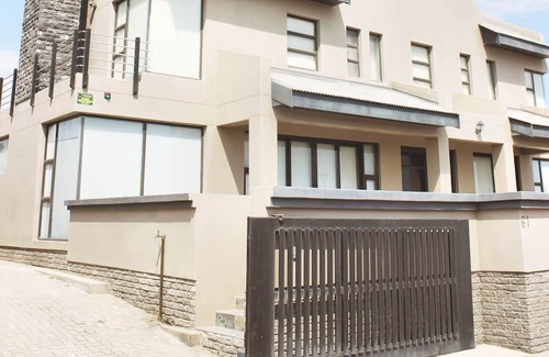 Walvis Bay Haus | Where the dunes meets the Ocean