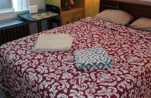 Harrisburg - Hershey Wohnung | High Quality Small Furnished Guestroom. Self contained. No Shares.