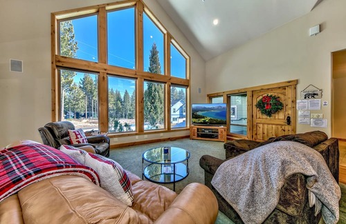 Mountain View Estates Haus | Snow Mtn Lodge 4BR/2.5BA Luxury Home