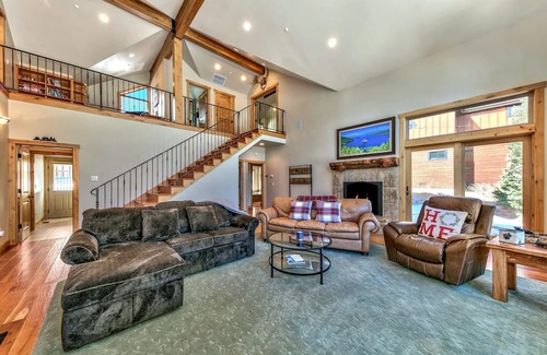 Mountain View Estates Haus | Snow Mtn Lodge 4BR/2.5BA Luxury Home