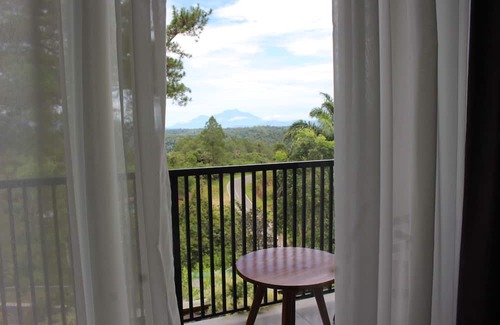 Bukittinggi Hotel | The Balcone Hotel & Resort Powered by Archipelago