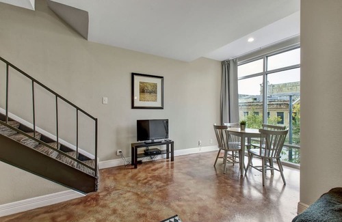 Civic District Wohnung | The Littlefields by Lodgewell | Downtown Chic | A7