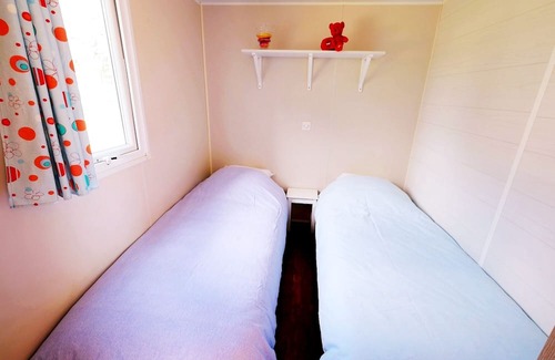 Sigean Haus | MOBILE HOME Conditioning, Small Price and close any activity! Family Camping