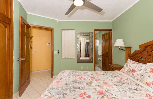 Benito Juarez Haus | La Gaviota - Nice beach front two bedroom two bath condo in Mirador area