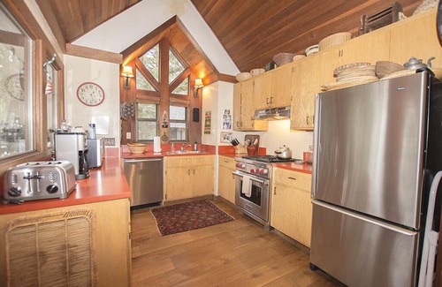 Carnelian Bay Haus | Rockwood: Cute & Unique North Shore Cabin