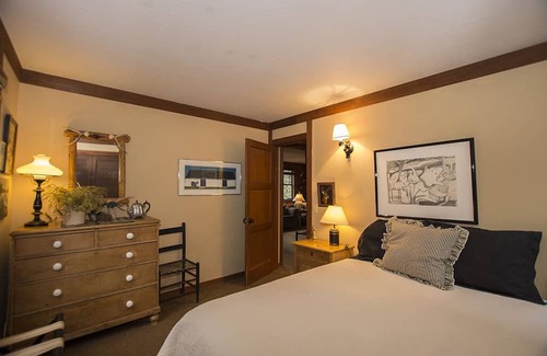 Carnelian Bay Haus | Rockwood: Cute & Unique North Shore Cabin