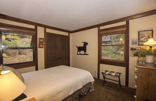 Carnelian Bay Haus | Rockwood: Cute & Unique North Shore Cabin