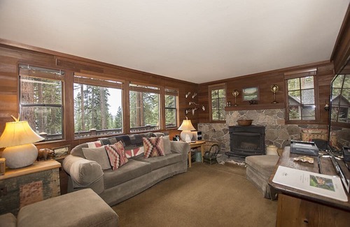 Carnelian Bay Haus | Rockwood: Cute & Unique North Shore Cabin