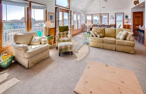 Salvo Haus | Oceanview - Dog Friendly, Pool, Hot Tub, Game Room