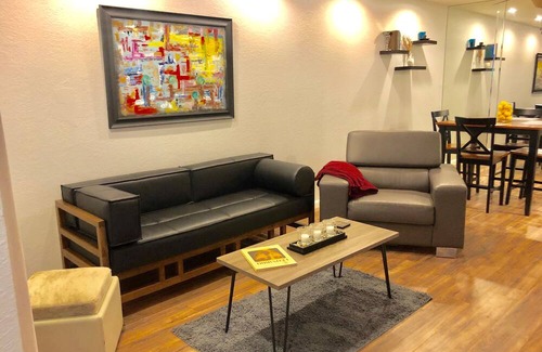 Palm Springs Eigentumswohnung | Minutes from downtown Palm Springs. 1 bedroom 1 bath upgraded condo. 5 pools