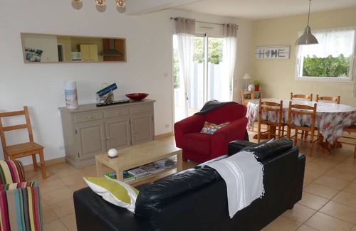 Plouneour-Brignogan-Plages Haus | 3 * seaside villa, 6 pers. 150 m from the beach and the GR34. Large enclosed garden