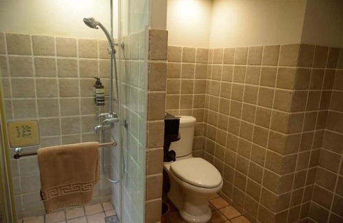 Shoufeng Haus | Deep Breath B&B