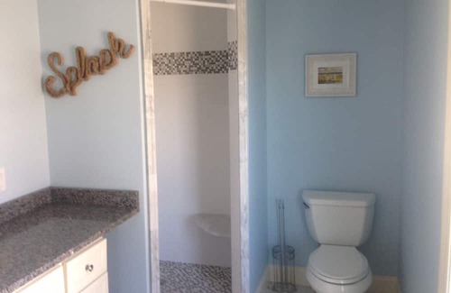 Meredith Wohnung | Meredith Bay - Brand New 2nd and 3rd floor Apartment in Private Home