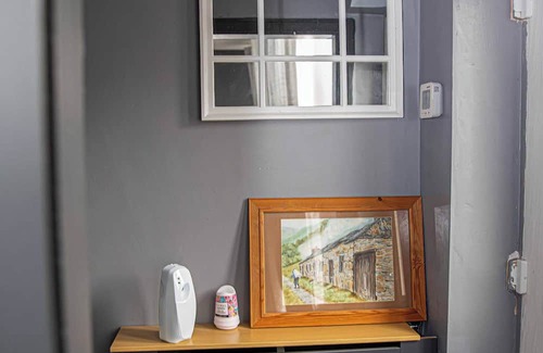 Droylsden Haus | Home in Manchester Near Etihad Stadium - Parking