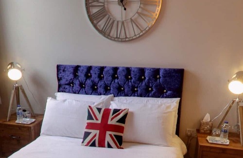 Stone Bed & Breakfast | The Bridge Inn