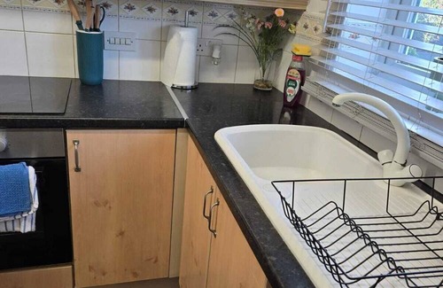 Featherstone Haus | Charming Wolverhampton Home With Private Entrance & Free Parking