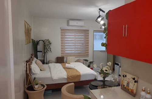 Lipa Haus | Serenity Home with Indoor Jacuzzi