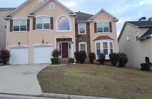 Lithia Springs Haus | Spacious 2 bedrooms house with AC and WiFi in delightful Lithia Springs