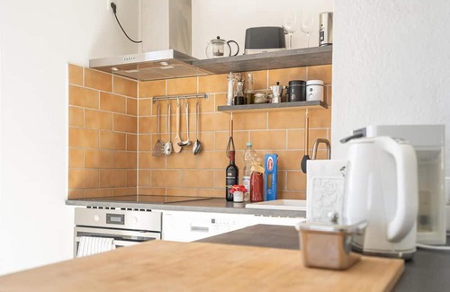 Weststadt Wohnung | Apartment 'Conte' with Mountain View, Private Terrace and Wi-Fi
