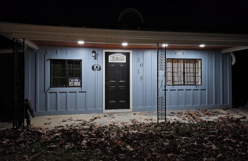 Roanoke Kabine | Charming 2-bedroom cabin only a few minutes from downtown Roanoke attractions.