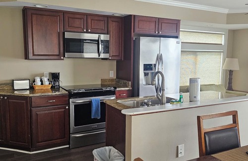 Ponchartrain Park Villa | Floating Villa 2