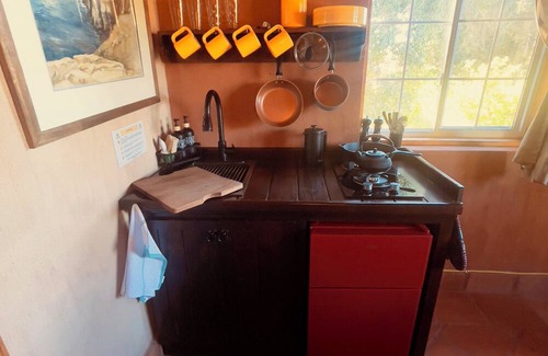 Nueva Ensenada Kabine | Casita de Adobe: Escape to the Sierra and Disconnect