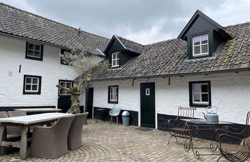 Colmont Haus | Authentiek 4-persoons huisje vlakbij Valkenburg