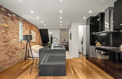 Prahran Wohnung | Unbeatable Location Famous Chapel St Family Home