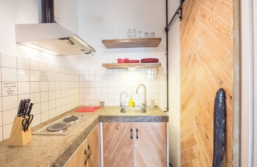 Morong Wohnung | Agta Nest Self Service BNB in Subic Bay Freeport: Pet Friendly, Loft, View!