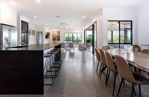 Ninderry Haus | Skybolt Escape - Heated Pool, Pet on app
