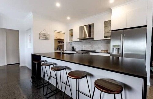 Ninderry Haus | Skybolt Escape - Heated Pool, Pet on app