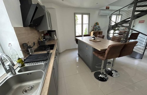 Vaux-sur-Seine Hütte | Gite Évecquemont, 4 bedrooms, 8 persons