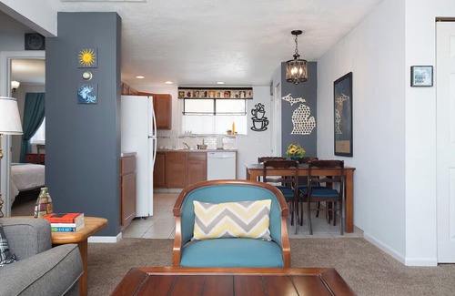 Wyoming Wohnung | Charming 2-bedroom apartment with AC/Heating, WiFi in delightful Wyoming