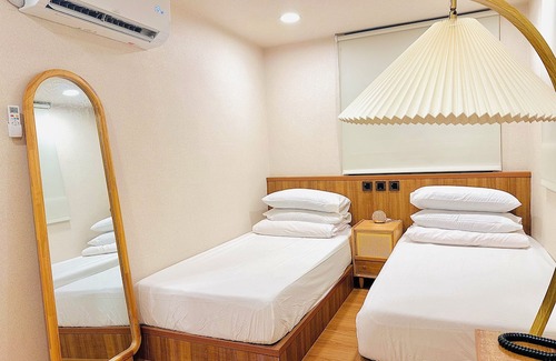 Ximending Haus | Cat Tail Pocket Inn ximen