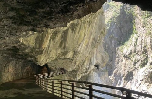 Hualien Haus | Mountain Silhouette Cottage 2 by Tiny Away (山影小屋2)