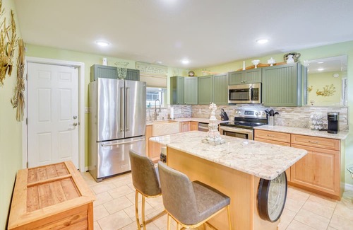 Umatilla Hütte | Cottage 13 Mi to Dtwn Mount Dora!