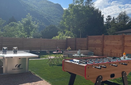 Chaum Haus | Holiday Home 'Momo' with Mountain View, Wi-Fi and Air Conditioning