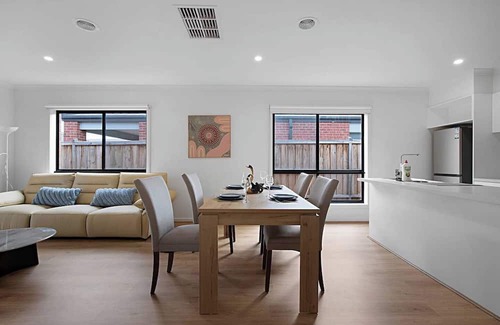 Melton South Haus | Stylish & Perfect for Relaxation