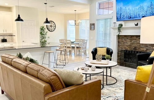 Frisco Haus | Luxury and Great Location in Frisco