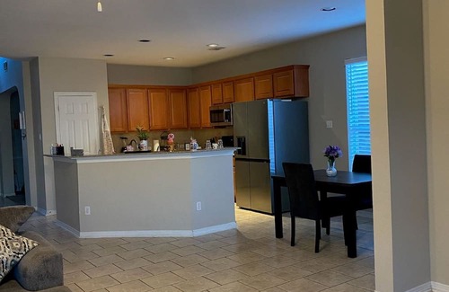 Pearland Haus | Upscale Pearland Home in Prime Location! Unique and Spacious!