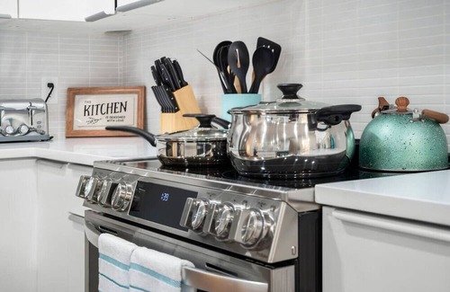 Allston Haus | Luxe 3BD 2BA apt close to Downtown w Free Parking!