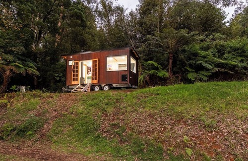 Olinda Kabine | LYREBIRD LOOKOUT a Tiny Home at Forrest, a mountain forest retreat in Olinda