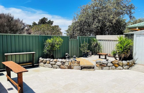 Tuncurry Haus | Tuncurry Tranquility family and dog friendly house conveniently located