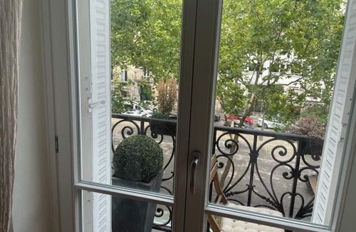 Champs-Elysees Wohnung | Champs-Élysées Elegance