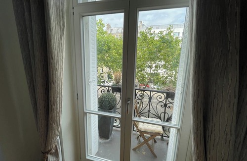 Champs-Elysees Wohnung | Champs-Élysées Elegance