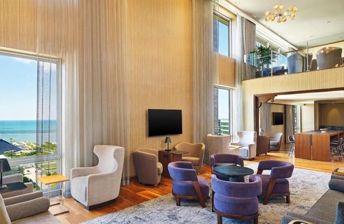 Downtown Cleveland Haus | Adventure Awaits! Near Huntington Convention Cente